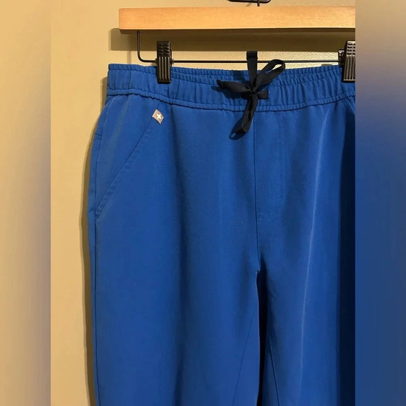 Figs technical collection joggers size small - Picture 2 of 6